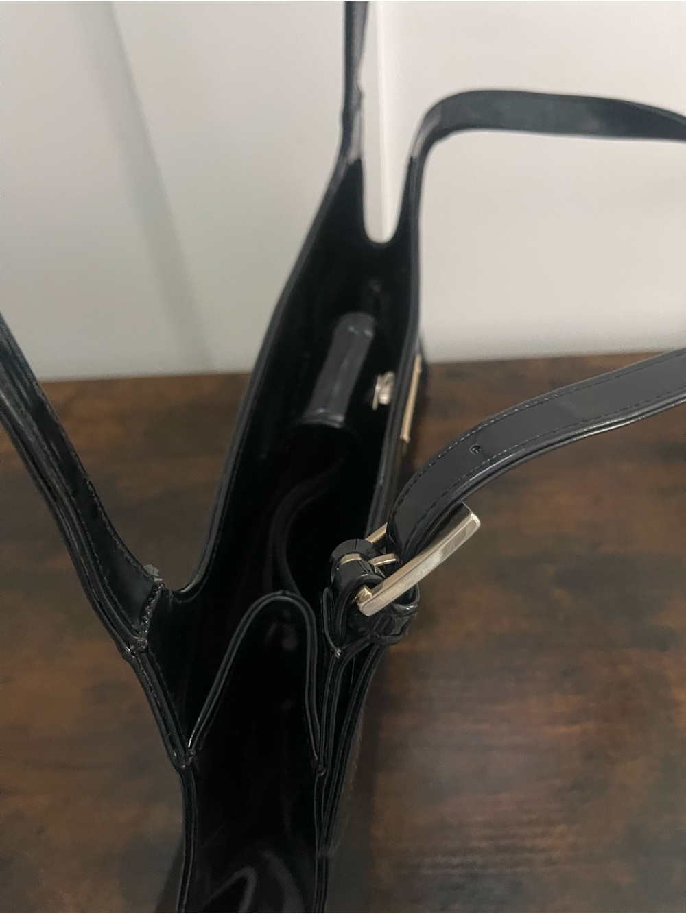 Black Patent Shoulder Bag - Unknown Brand - Picture 14 of 16